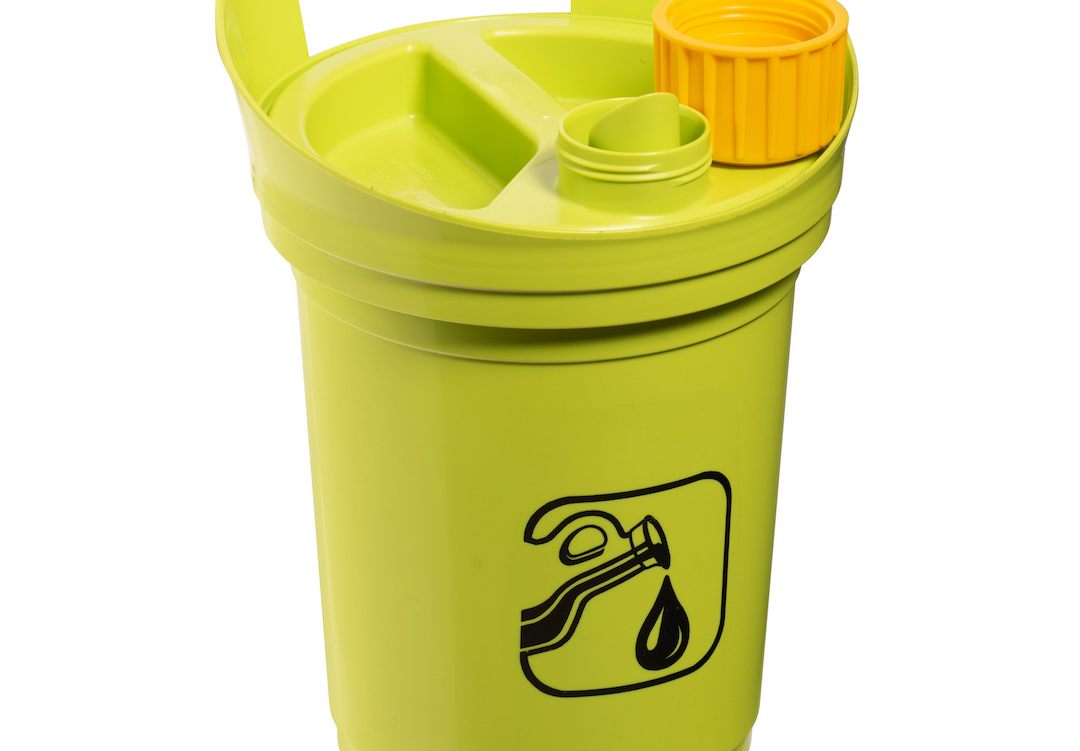Containers for used cooking oil as a gift from SZOP